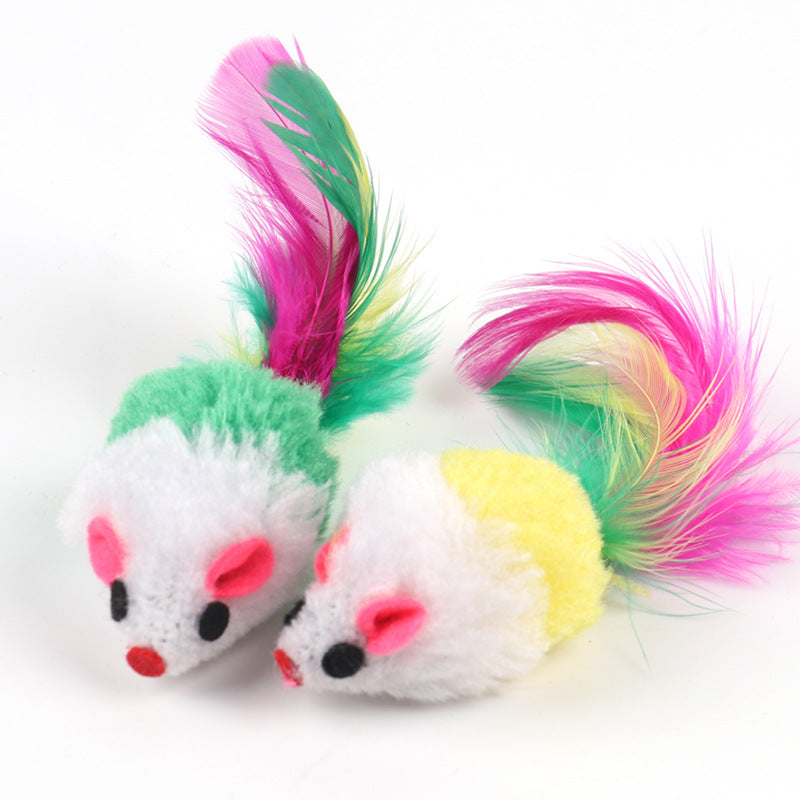 Feathered mouse toy