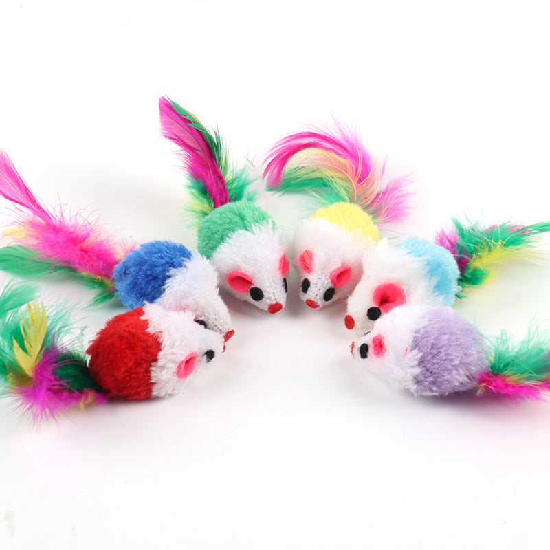 Feathered mouse toy